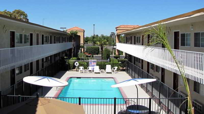 Dream Inn Fresno Exterior foto
