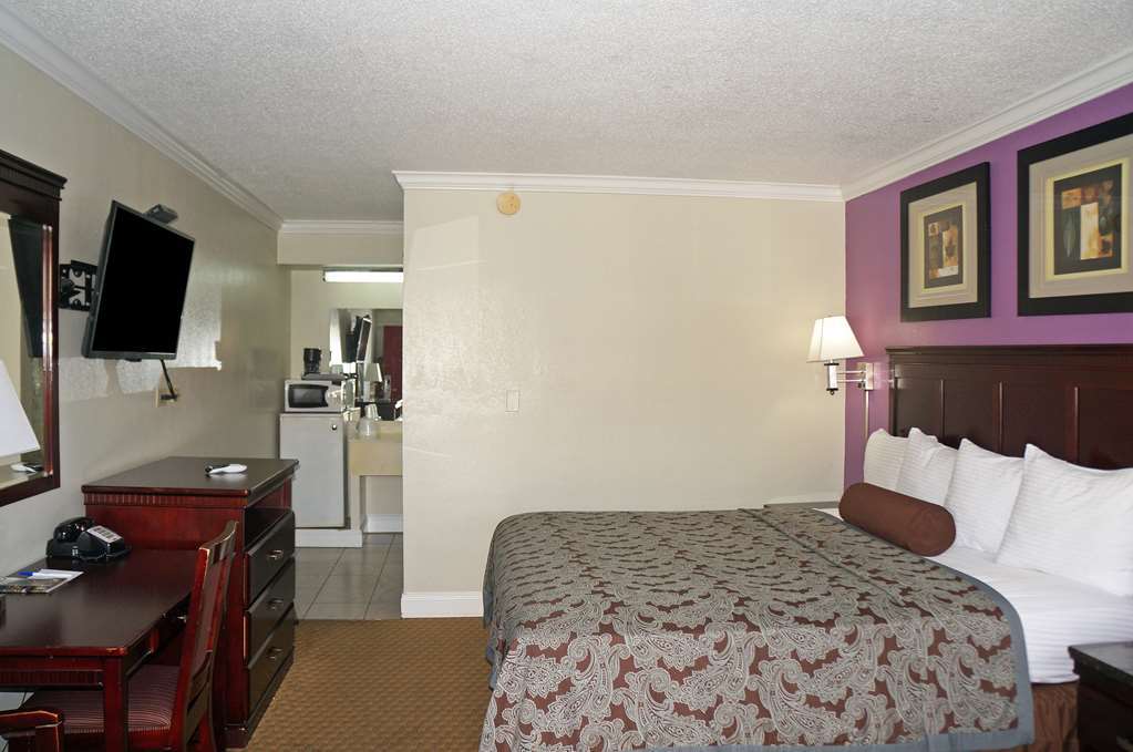 Dream Inn Fresno Habitación foto
